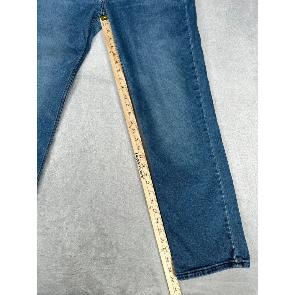 Levi's 514 Jeans Men's Size 34x32 Medium Wash Denim Straight Leg Cowboy